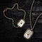 ست گردنبند و دستبند استیل 15.7 اینچی برچسب بزرگ منبت کاری شده سفید