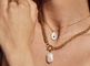 گردنبند آویز صدفی استنلس استیل سایا جواهرات به شکل مروارید